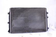 Load image into Gallery viewer, RADIATOR A3 Eos Golf Passat 2006 06 2007 07 2008 08 09 - 1092449
