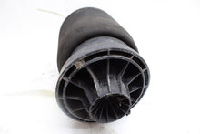 Load image into Gallery viewer, COIL SPRING Mercedes-Benz R320 R350 R500 R63 06 07 08 09 - 1093597
