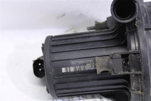 Load image into Gallery viewer, VACUUM PUMP 550i 645ci 650i 750i 750il 750LI 760li X5 03-10 - 1094396
