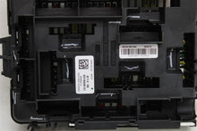 Load image into Gallery viewer, FUSE BOX BMW X5 X6 X6M 14 15 16 17 18 19 - 1094505
