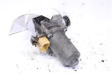 Load image into Gallery viewer, TRANSFER CASE ACTUATOR MOTOR 325ci 325i 328i 330ci 330i 330xi 335i 06-13 - 1094689
