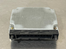 Load image into Gallery viewer, ECU ECM COMPUTER Volvo V70 S60 2001 01 02 NON TURBO - NW63066
