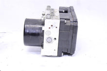 Load image into Gallery viewer, ABS PUMP BMW 330i 323i 325i 2006 06 - 1095654
