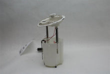 Load image into Gallery viewer, FUEL PUMP Maserati Quattropo 2014 14 - 1096357
