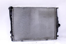 Load image into Gallery viewer, RADIATOR BMW 323i 128i 325i 328i 330i 2006 06 2007 07 2008 08 09 10 11 12 Auto - 1097224
