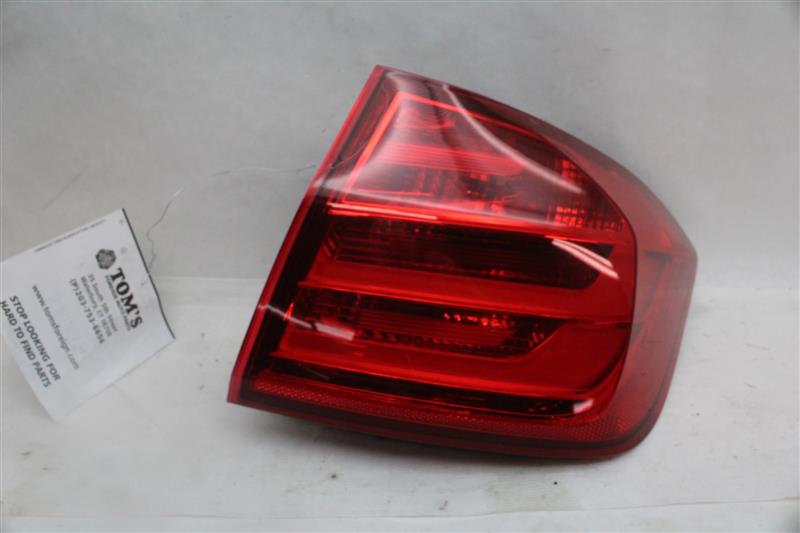 OUTER TAIL LIGHT LAMP 320i 328D 328i 335i Active 3 M3 12-15 Right - 1097629