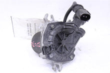Load image into Gallery viewer, AIR INJECTION PUMP SMOG BMW 128i 2008 08 2009 09 10 11 12 Coupe Convertible - 1097672
