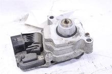 Load image into Gallery viewer, TRANSFER CASE ACTUATOR MOTOR 228I 320i 328D 328i 328I GT 335i 335i 10-17 - 1098471
