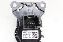 Load image into Gallery viewer, IGNITION SWITCH 528i 535i 535i Gt 550i 550i Gt 640I 650i 740i 10-17 - 1098548

