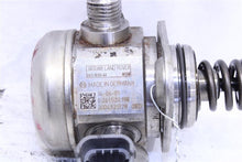 Load image into Gallery viewer, FUEL PUMP Jaguar Vanden Pl XF XFR XJ XJL 13 14 15 16 17 - 1099438
