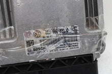 Load image into Gallery viewer, ECU ECM COMPUTER CC Passat 2010 10 2.0L - 1099923
