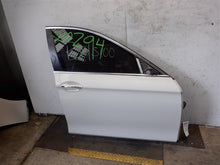Load image into Gallery viewer, FRONT DOOR BMW 528i 535i 550i Active 5 M5 11 12 13 14 15 16 Right - 1101891
