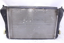 Load image into Gallery viewer, INTERCOOLER Jetta TT A3 Golf EOS 2006 06 2007 07 08 09 10 11 12 13 - 1102155
