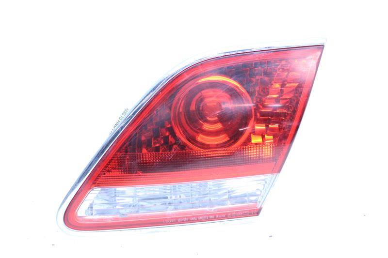 TRUNK LID MOUNTED TAIL LIGHT LAMP Lexus ES330 04 05 06 Right - 1102737