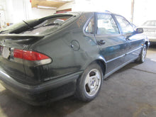 Load image into Gallery viewer, HEADLIGHT LAMP ASSEMBLY Saab 9-3 99 00 01 02 03 Right - 573620
