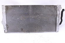 Load image into Gallery viewer, RADIATOR BMW 535i 535i Gt 11 12 13 14 15 16 AT - 1103935
