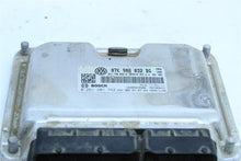 Load image into Gallery viewer, ECU ECM COMPUTER Jetta Rabbit 2008 08 2009 09 Auto - 1104330
