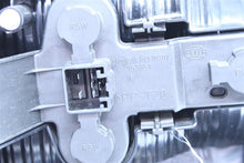 Load image into Gallery viewer, TAIL LIGHT LAMP ASSEMBLY Volvo S60 01 02 03 04 Right - 1105133
