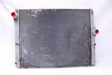Load image into Gallery viewer, RADIATOR BMW 550i 550i Gt 650i 10 11 12 13 14 15 16 17 18 AT - 1105577
