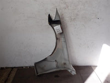 Load image into Gallery viewer, FRONT FENDER BMW 528i 535i 550i Active 5 11 12 13 14 15 16 Right - 1106340
