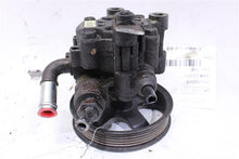 Load image into Gallery viewer, POWER STEERING PUMP TOYOTA COROLLA MATRIX 03 04 05 06 - 1107030
