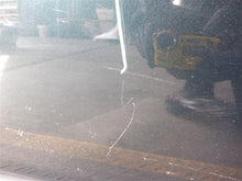 Load image into Gallery viewer, FRONT DOOR Range Rover Sport 06 07 08 09 10 11 12 13 Right - 1107845
