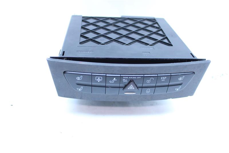 NAVIGATION CD DRIVE E350 E550 CLS550 CLS63 E280 E300 E320 E63 S450 07-11 - 1109407