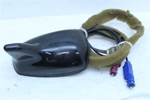 Load image into Gallery viewer, RADIO ANTENNA Mercedes-Benz E300 E350 E550 E63 2012 12 - 1109711
