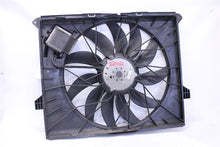 Load image into Gallery viewer, RADIATOR FAN ASSEMBLY Gl320 Gl350 Gl450 Gl550 ML320 ML350 07-12 - 1111151
