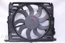Load image into Gallery viewer, RADIATOR FAN ASSEMBLY 535i 535i Gt 640I 740i 740il Active 5 10-17 - 1111501
