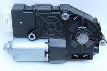 Load image into Gallery viewer, SUNROOF MOTOR Mercedes-Benz E300 E350 E550 E63 2012 12 - 1112291
