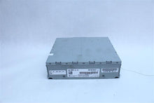 Load image into Gallery viewer, RADIO RECEIVER A5 A6 S6 Touareg 10 11 12 13 14 15 16 17 - 1113988
