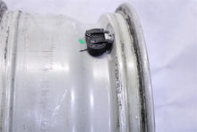 Load image into Gallery viewer, WHEEL RIM 320i 328D 328i 335i 428i 435i Active 3 12-15 17x7-1/2 - 1115481
