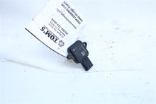 Load image into Gallery viewer, Mass Air Flow Sensor Meter MAF 135i 335i 528i 535i 535i Gt 640I 10-17 - 1117173

