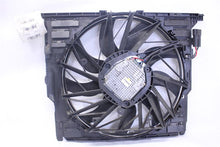 Load image into Gallery viewer, RADIATOR FAN ASSEMBLY 535i 535i Gt 640I 740i 740il Active 5 10-17 - 1117189
