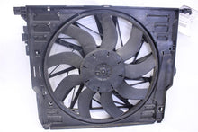 Load image into Gallery viewer, RADIATOR FAN ASSEMBLY 535i 535i Gt 640I 740i 740il Active 5 10-17 - 1117189
