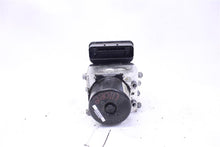 Load image into Gallery viewer, ABS ANTI-LOCK BRAKE PUMP Audi Q7 2013 13 2014 14 2015 15 - 1117878
