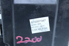 Load image into Gallery viewer, FUSE BOX Maserati Quattropo 2014 14 - 1118750
