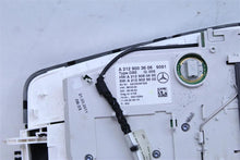 Load image into Gallery viewer, Console Mercedes-Benz E350 E550 E63 2011 11 - 1120547
