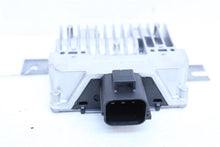 Load image into Gallery viewer, FUEL PUMP CONTROL MODULE COMPUTER Evoque LR2 LR4 Range Rover Sport 10-16 - 1120813
