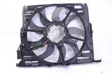 Load image into Gallery viewer, RADIATOR FAN ASSEMBLY 535i 535i Gt 640I 740i 740il Active 5 10-17 - 1121499

