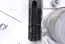 Load image into Gallery viewer, ABS PUMP Range Rover LR3 2007 07 2008 08 2009 09 - 1121946
