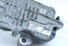 Load image into Gallery viewer, TRANSFER CASE ACTUATOR MOTOR 228I 320i 328D 328i 328I GT 335i 335i 10-17 - 1122535
