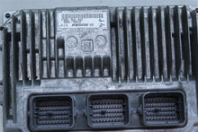 Load image into Gallery viewer, ECU ECM COMPUTER Honda CR-V 2015 15 - 1122741
