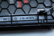 Load image into Gallery viewer, DVD Entertainment Player ML320 ML350 ML500 2006 06 2007 07 2008 08 - 1122939
