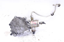 Load image into Gallery viewer, VACUUM PUMP Audi A4 A5 A6 Allroad 09 10 11 12 13 14 15 16 17 - 1123297
