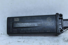 Load image into Gallery viewer, RADIO ANTENNA Audi A8 2010 10 - 1123912
