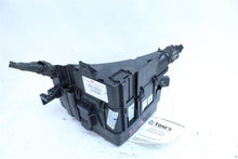 Load image into Gallery viewer, FUSE BOX Hyundai Sonata 2011 11 2012 12 2013 13 2014 14 - 1124242
