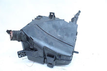 Load image into Gallery viewer, FUSE BOX Hyundai Sonata 2011 11 2012 12 2013 13 2014 14 - 1124242
