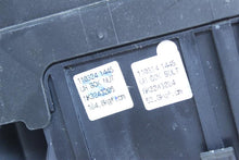 Load image into Gallery viewer, FUSE BOX Hyundai Sonata 2011 11 2012 12 2013 13 2014 14 - 1124242
